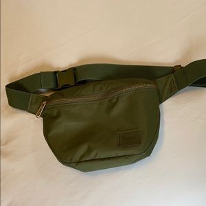 Herschel Supply Company Crossbody Bag Olive